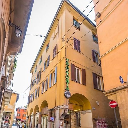Old Town Via Marsala Apartment Bologna Ngoại thất bức ảnh